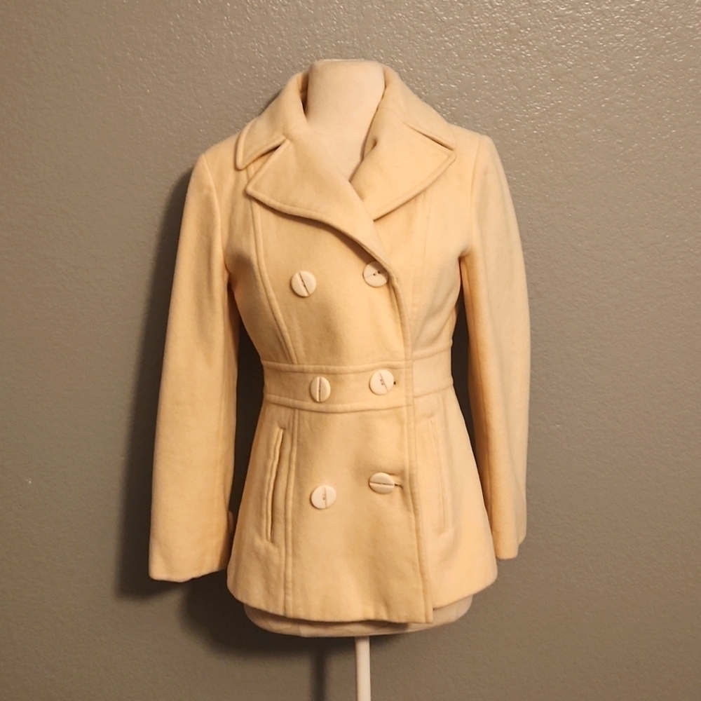 Kenneth Cole Reaction Ivory Color Vintage Wool Pea Coat Size 4